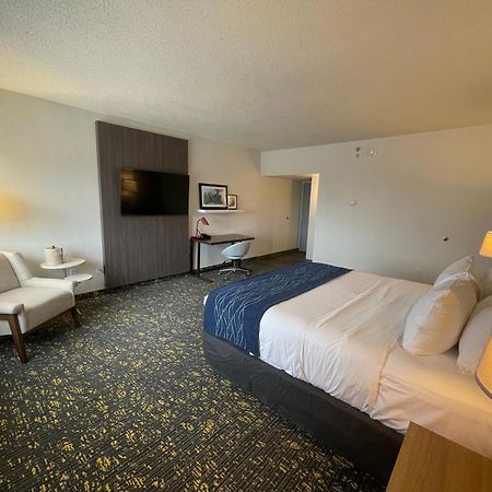 Saint Louis Airport Hotel Woodson Terrace Exterior foto