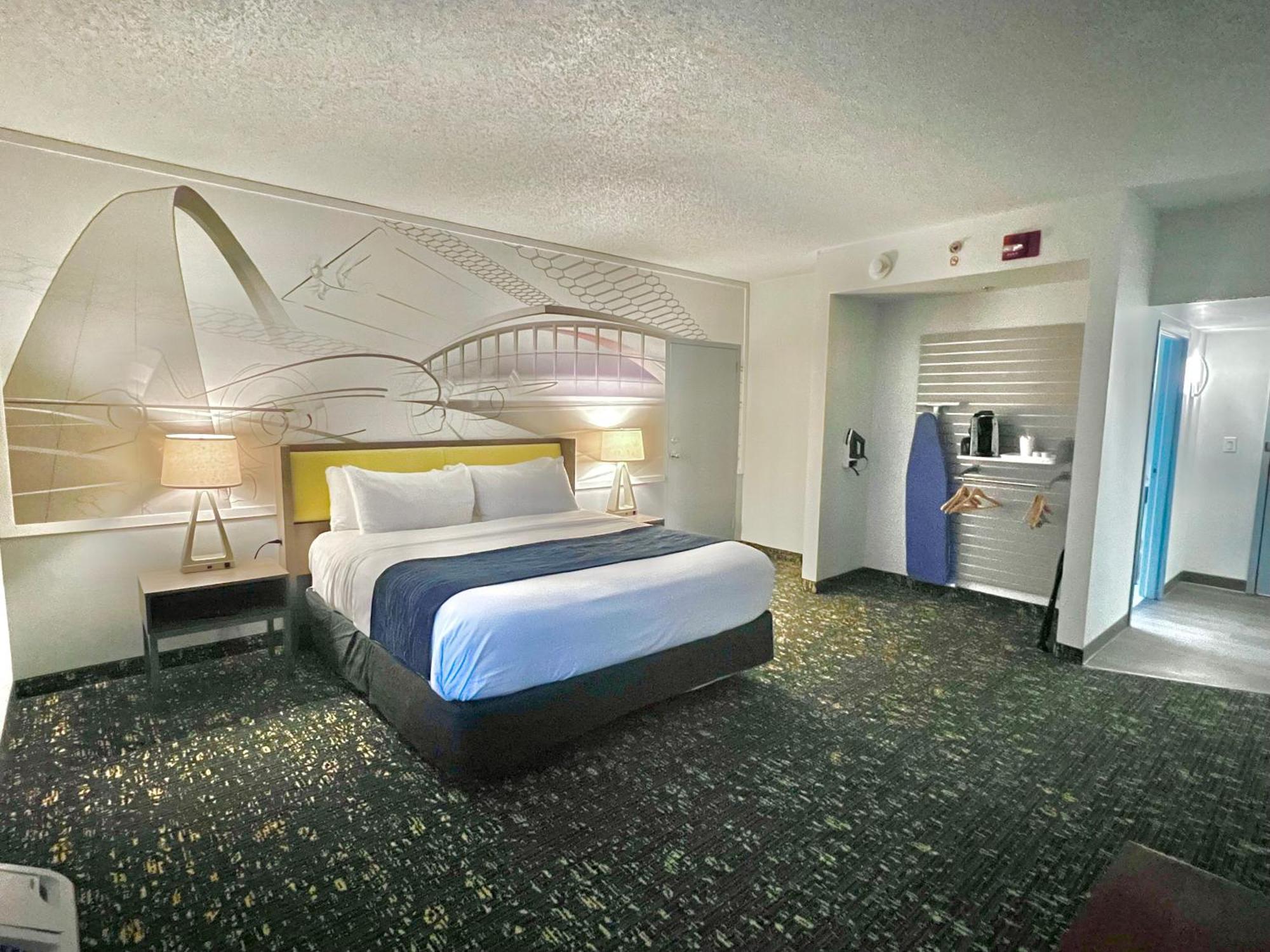 Saint Louis Airport Hotel Woodson Terrace Exterior foto