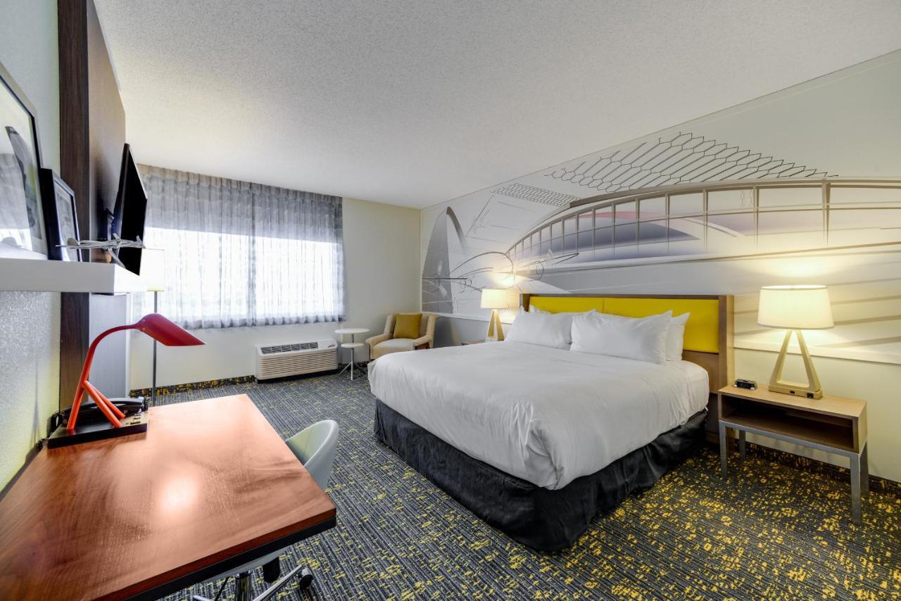Saint Louis Airport Hotel Woodson Terrace Exterior foto